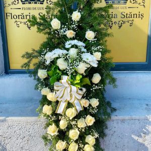 Coroana Funerara Brad Flori Albe 210cm