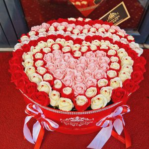 Cutie 125 Trandafiri Sapun Rosii Roz