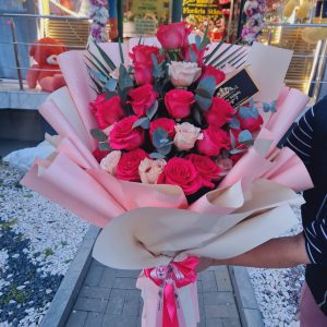 Buchet Elegant 25 Trandafiri Naturali Roz