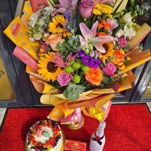 Surprize Domiciliu Buchet Sampanie Moet Tort