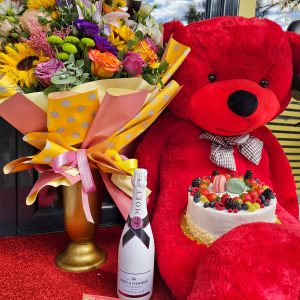 Buchet Flori Ursulet 160cm Sampanie Tort