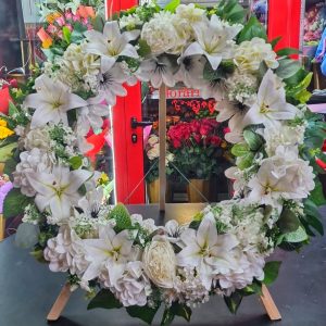 Aranjament Funerar Crini Hortensii Bujori 60cm