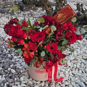 Flowerbox Rosu din Flori Naturale Trandafiri