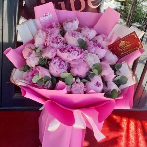 Buchet Elegant Bujori Naturali Roz